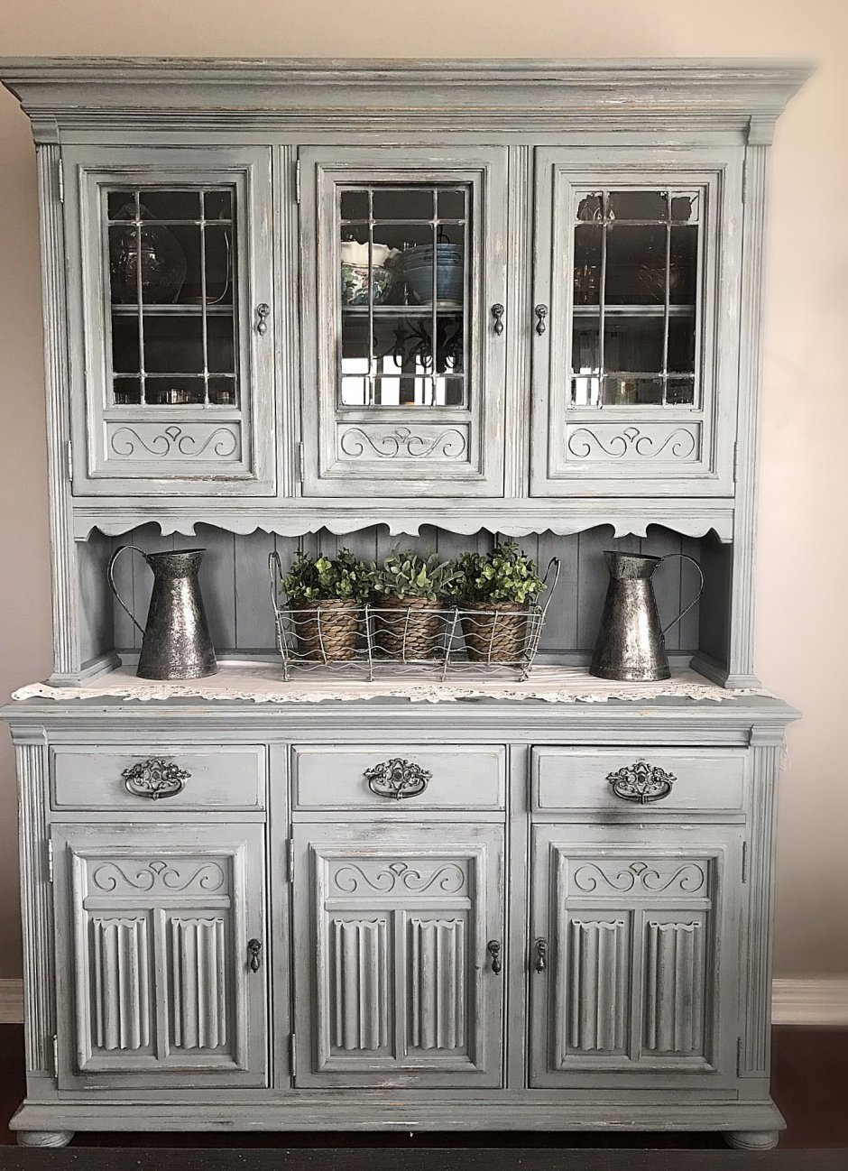 Буфет в интерьере кухни