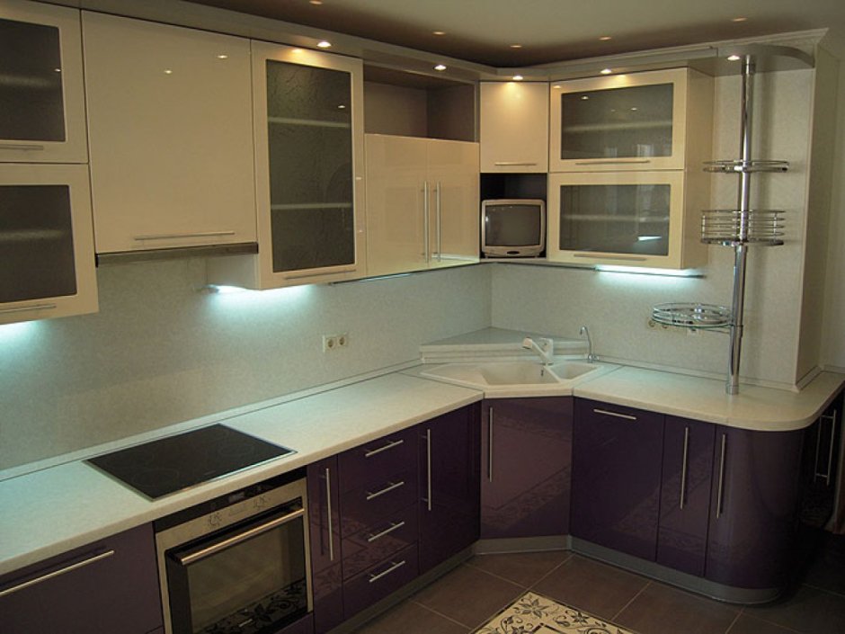 Кухонные гарнитуры угловые