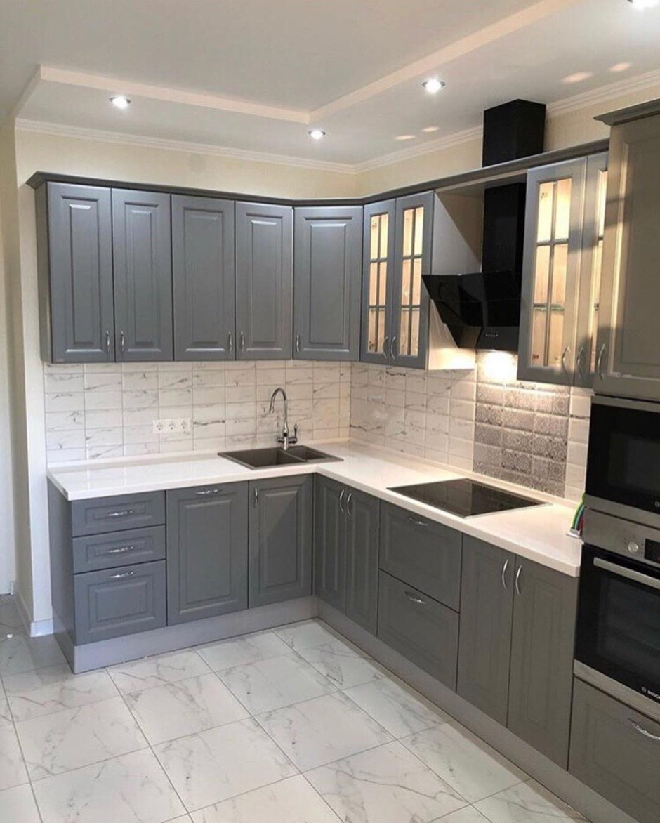 Кухня угловая серая