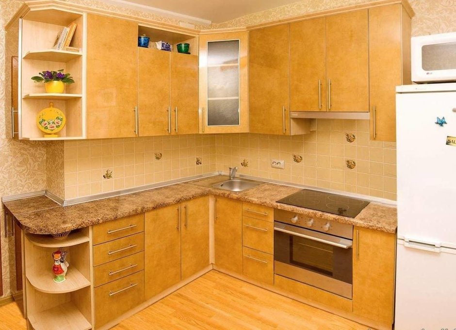 Персиковый кухонный гарнитур