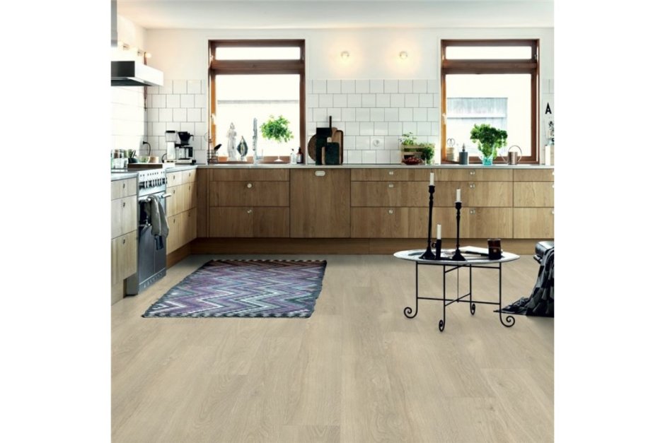 Плитка на кухне до потолка