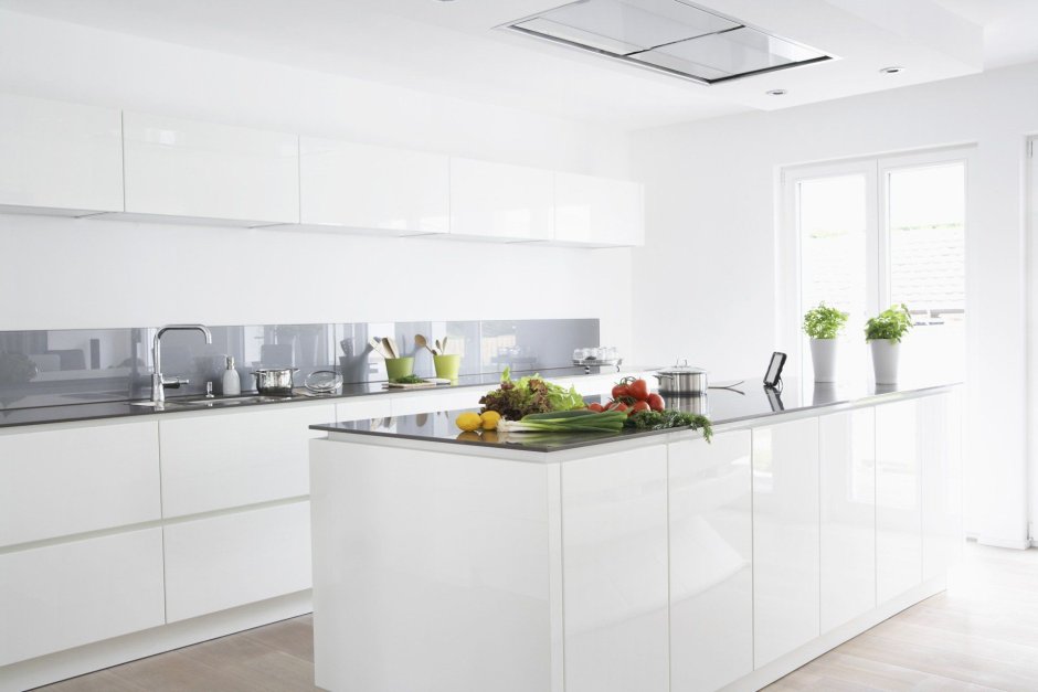 Кухонный гарнитур хайтек белый