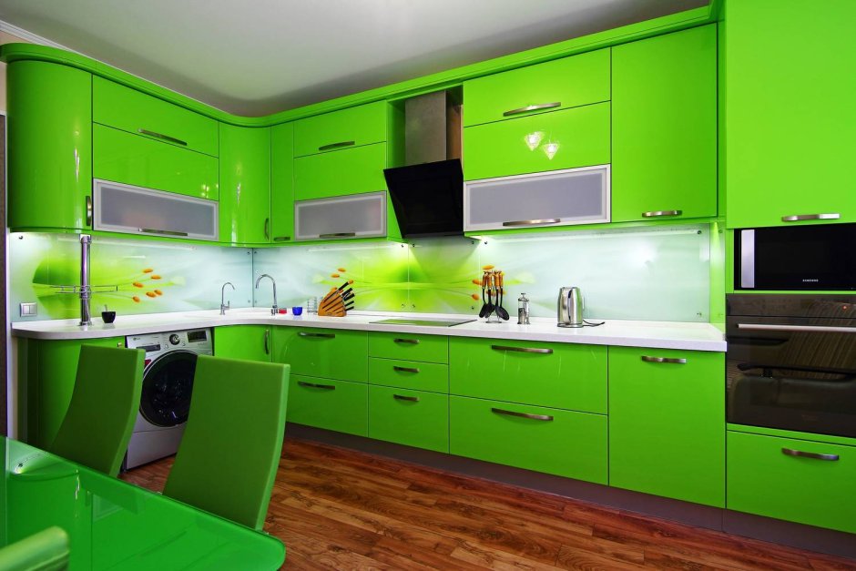Красно зеленая кухня