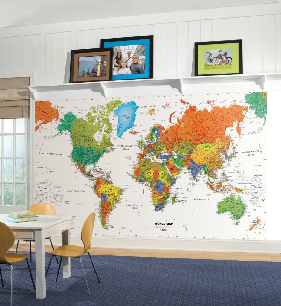 Карта мира географическая на стену деревянная