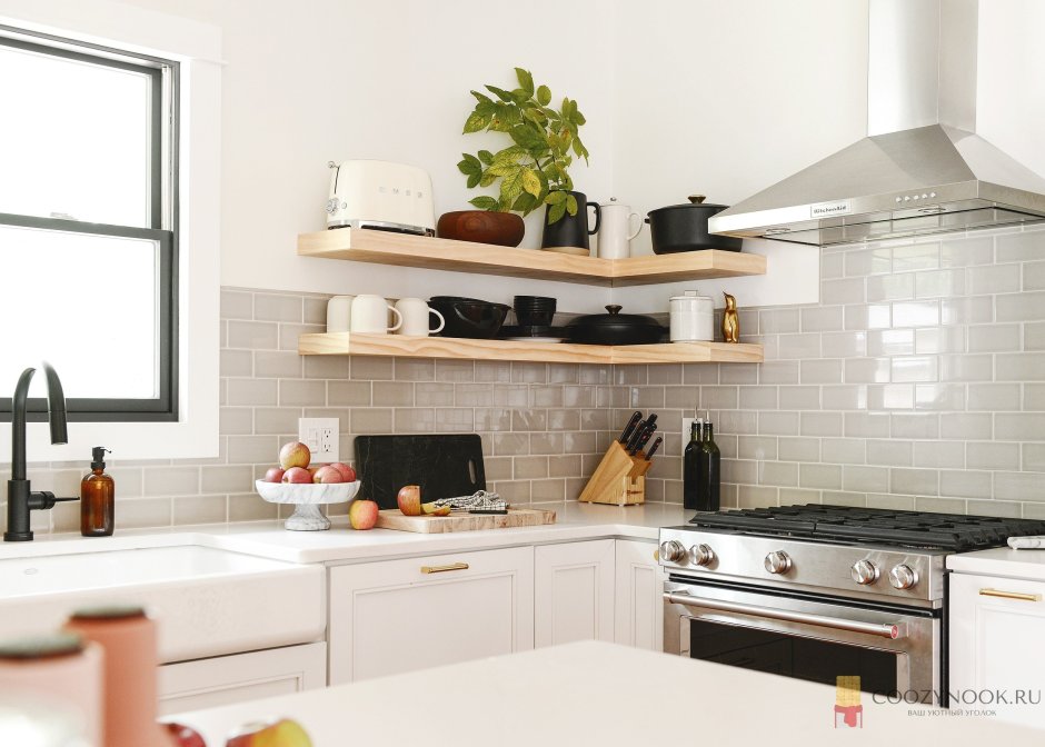 Кухня без навесных шкафов дизайн реальные фото