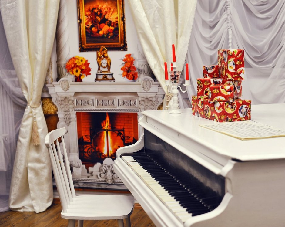 Белое пианино в интерьере (65 фото)