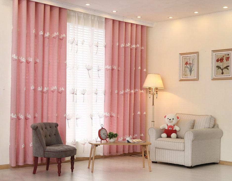 Персиково розовые шторы