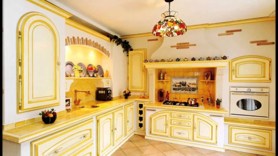 Желтая кухня Прованс