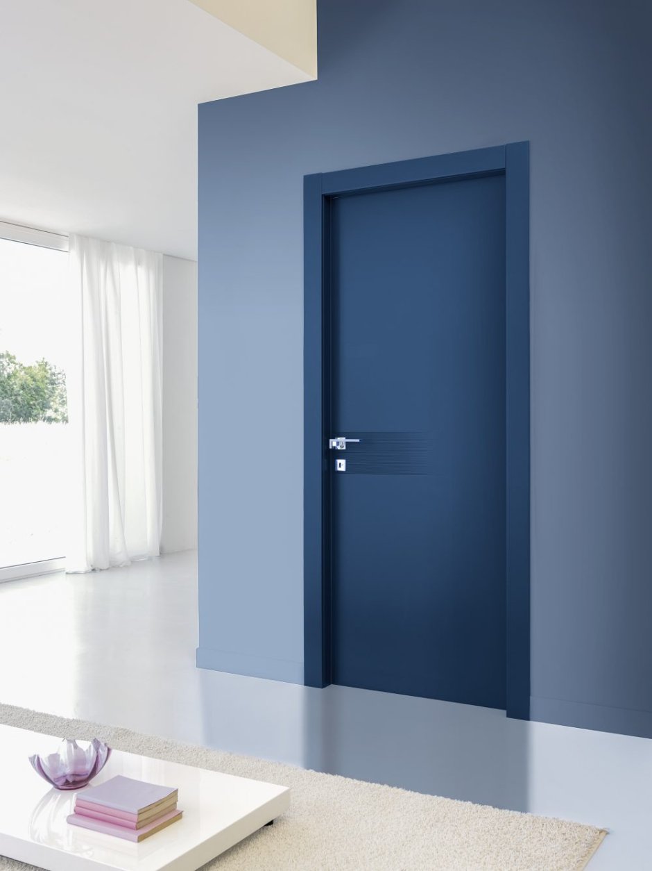 Синие межкомнатные двери в интерьере (61 фото)