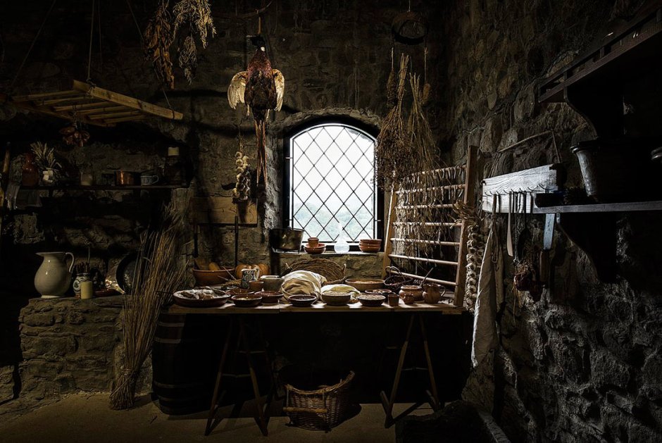 Кухня в старинном замке