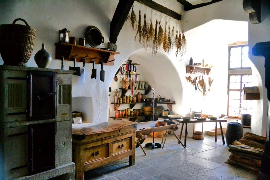 Средневековое оснащение кухонь
