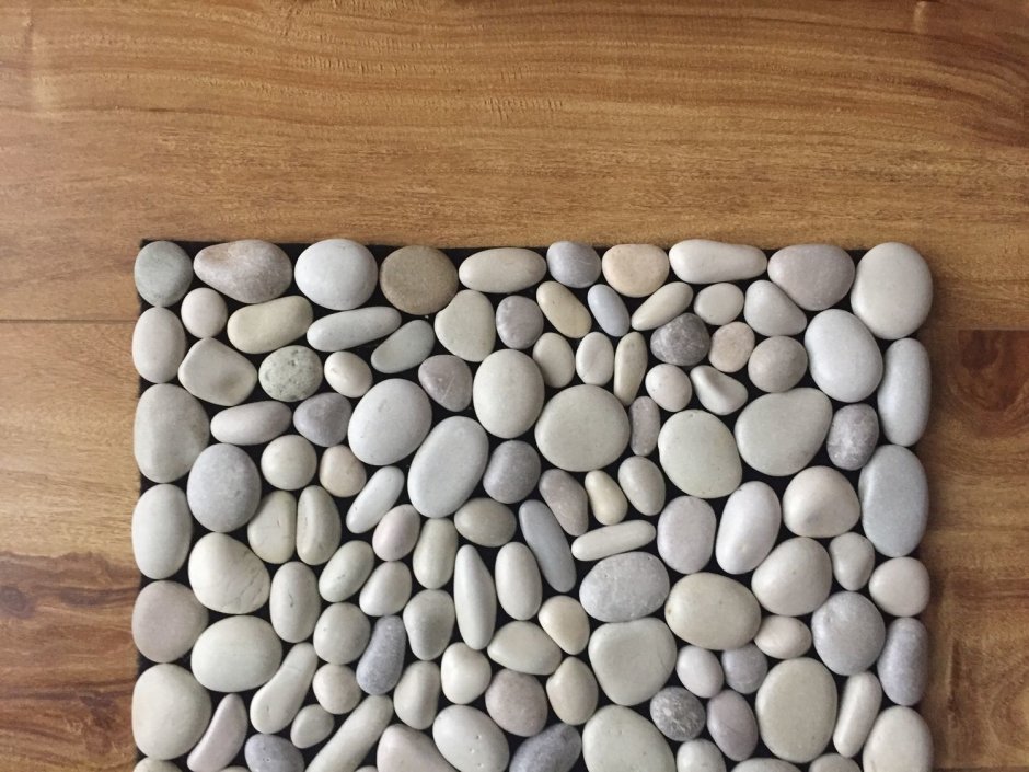 Коврик из гальки