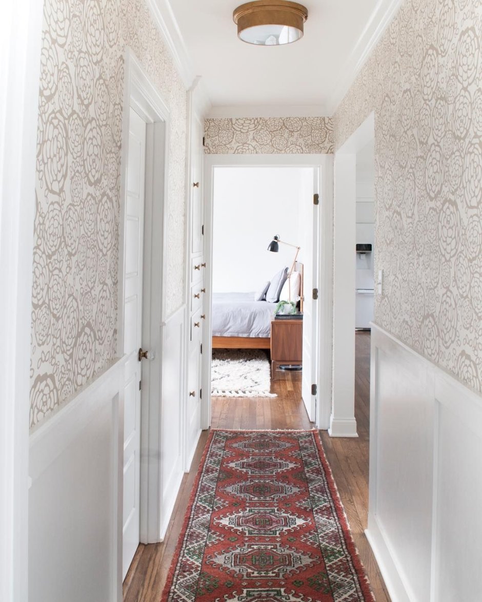 Антивандальные обои для коридора