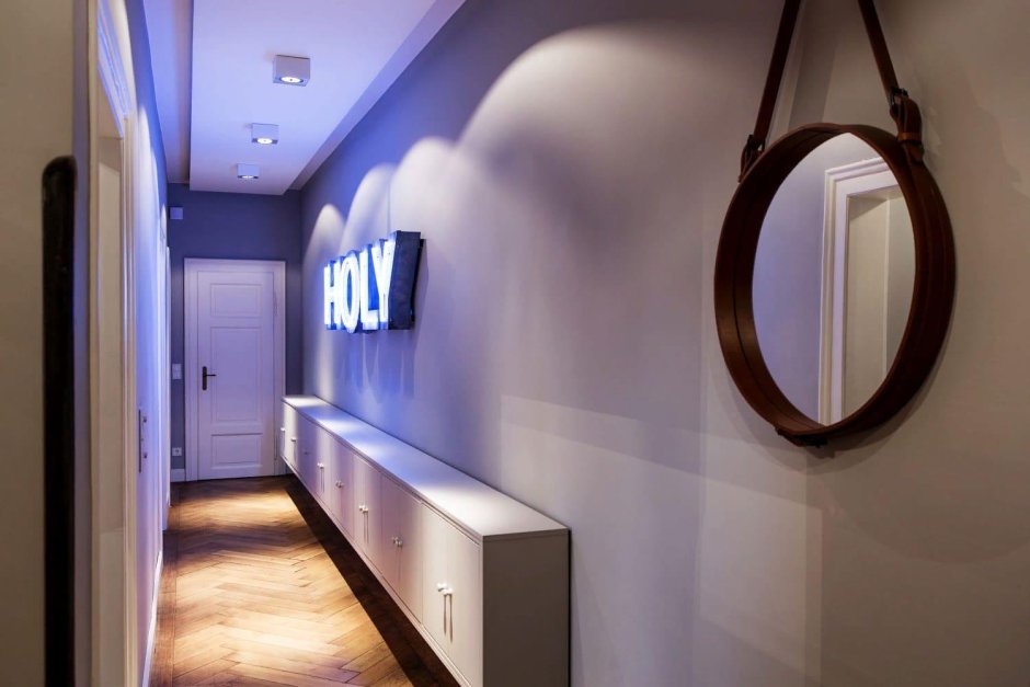 Кухня совмещенная с прихожей