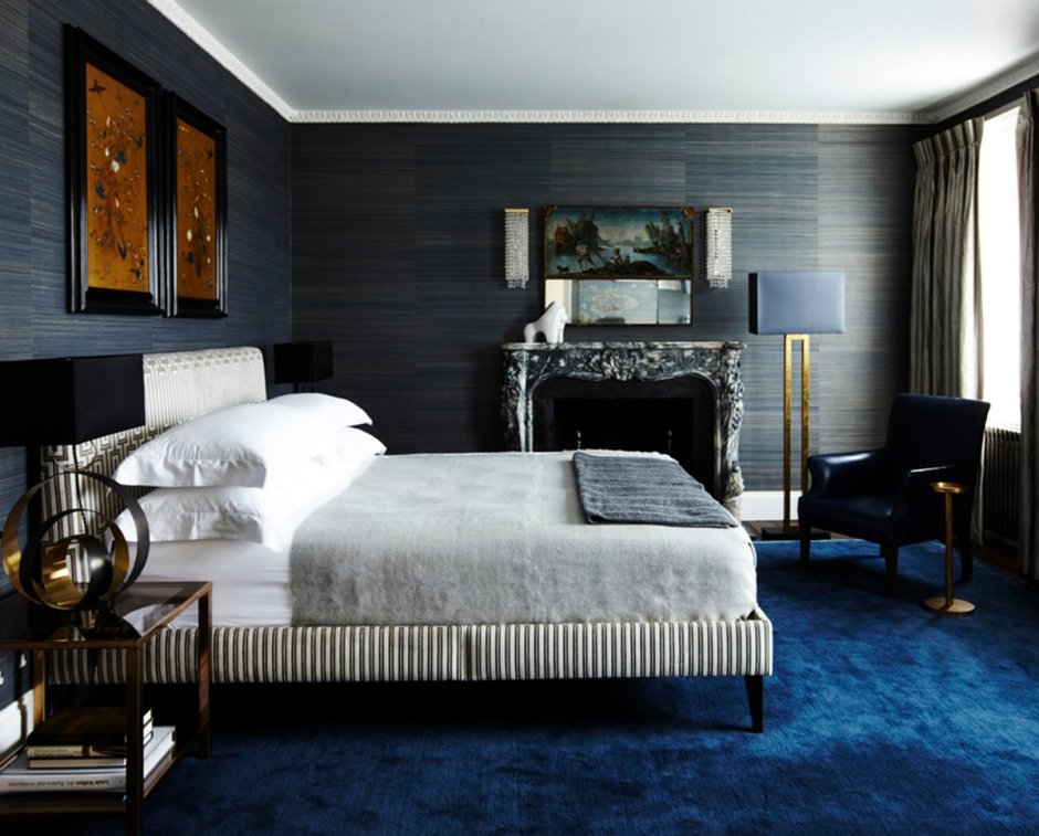 Голубой ковролин в спальне