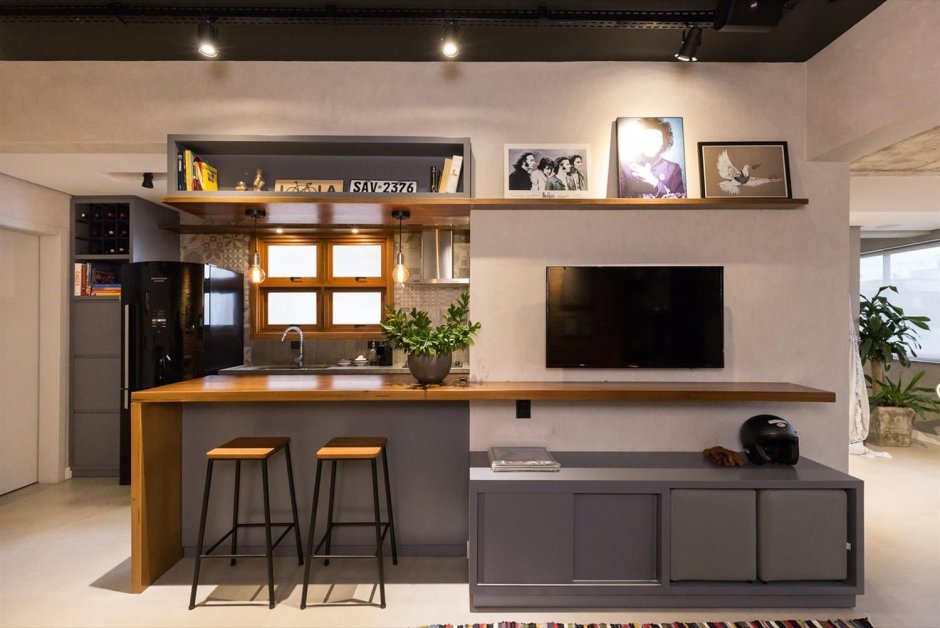 Кухня совмещенная с прихожей