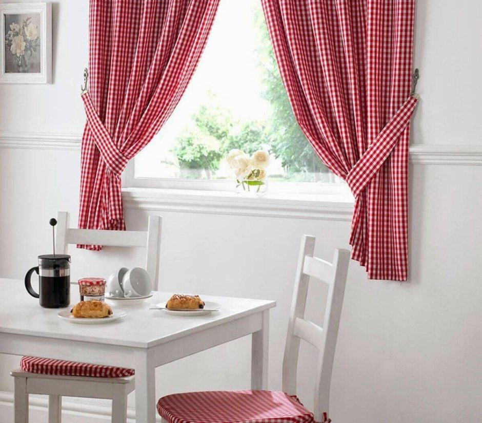 Шторы на кухонное окно