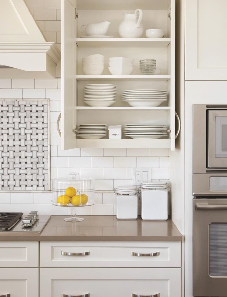 Кухня с ручками рейлингами