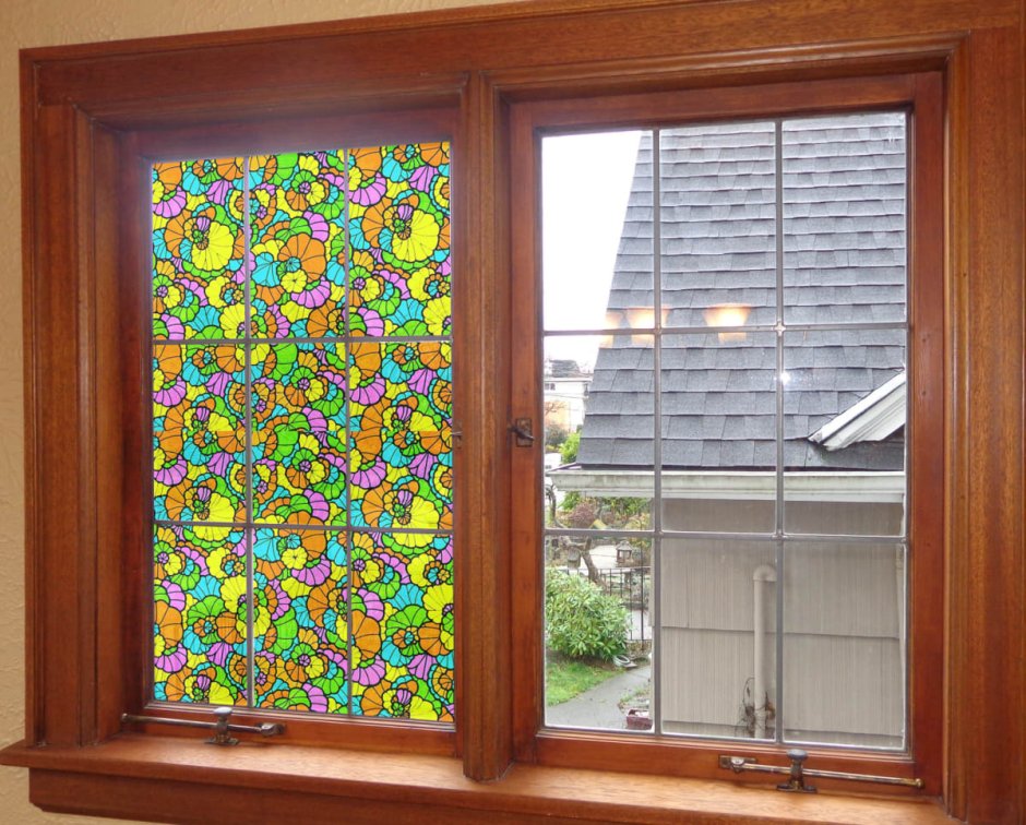 Цветные пластиковые окна