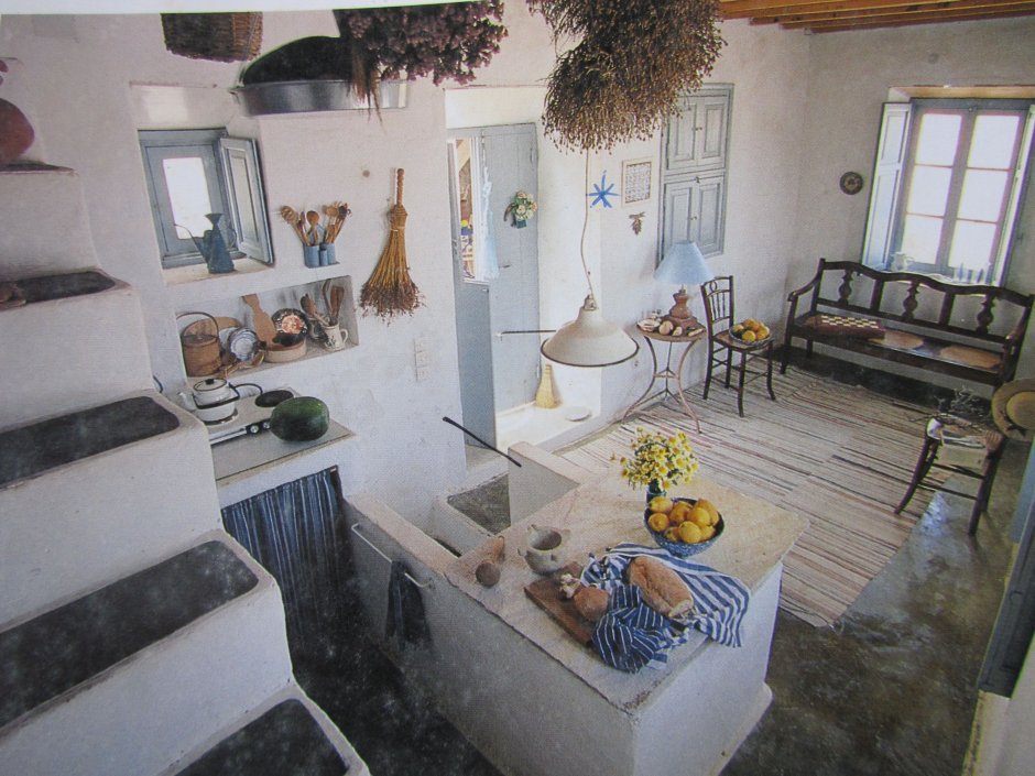 Интерьер в деревенском греческом доме