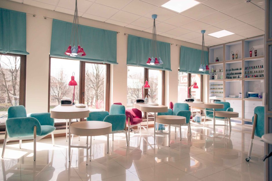 Парикмахерская в синих тонах