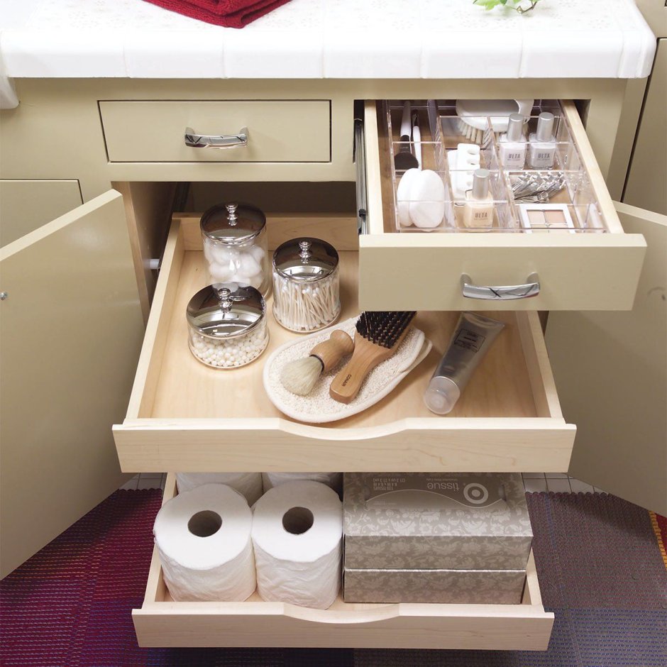 Выдвижная полка для снятие одежды