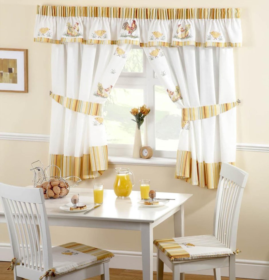 Необычные занавески на кухню