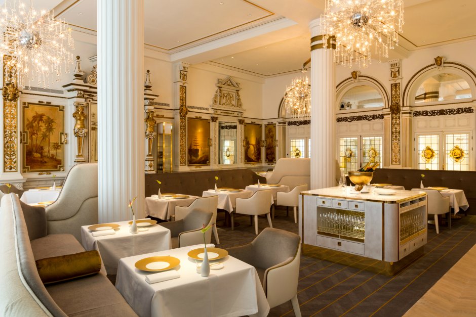 Le cinq ресторан в Париже