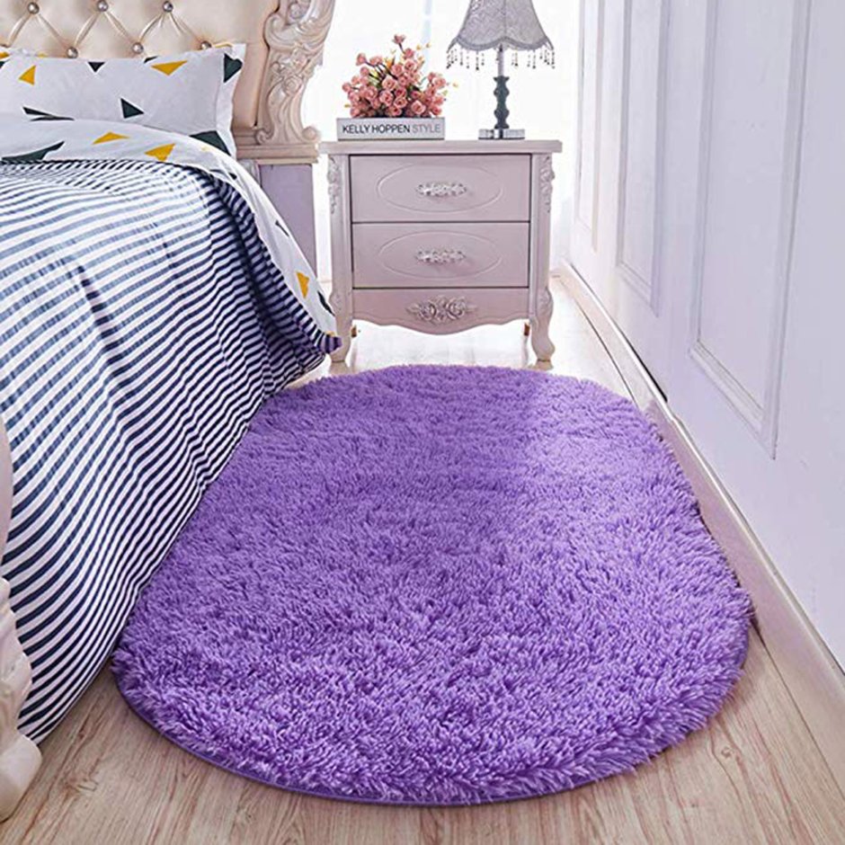 Фиолетовый коврик в спальню