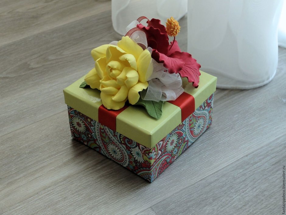 Коробки шкатулки