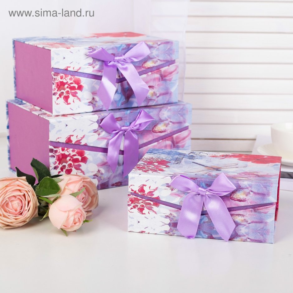 Подарочные коробки