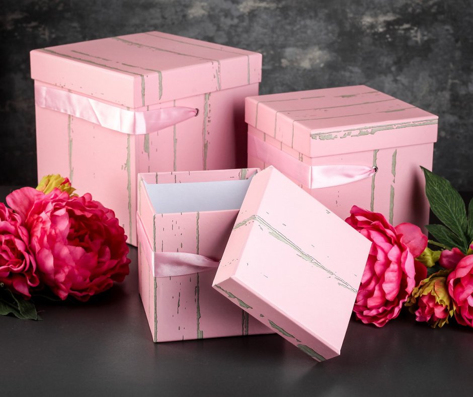 Подарочная коробка