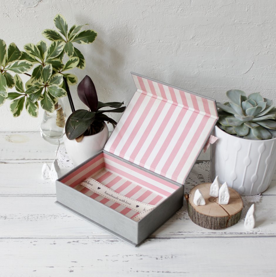 Коробка для хранения скрапбумаги