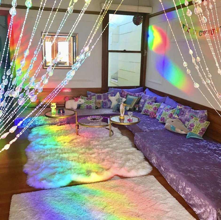 Комната в стиле радуги