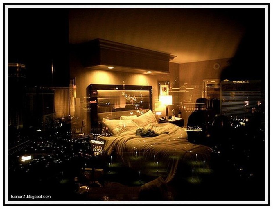 Кровать с видом на ночной