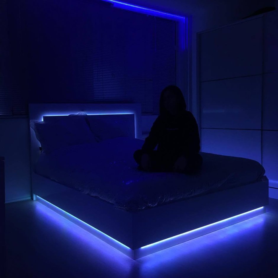 Светящаяся кровать