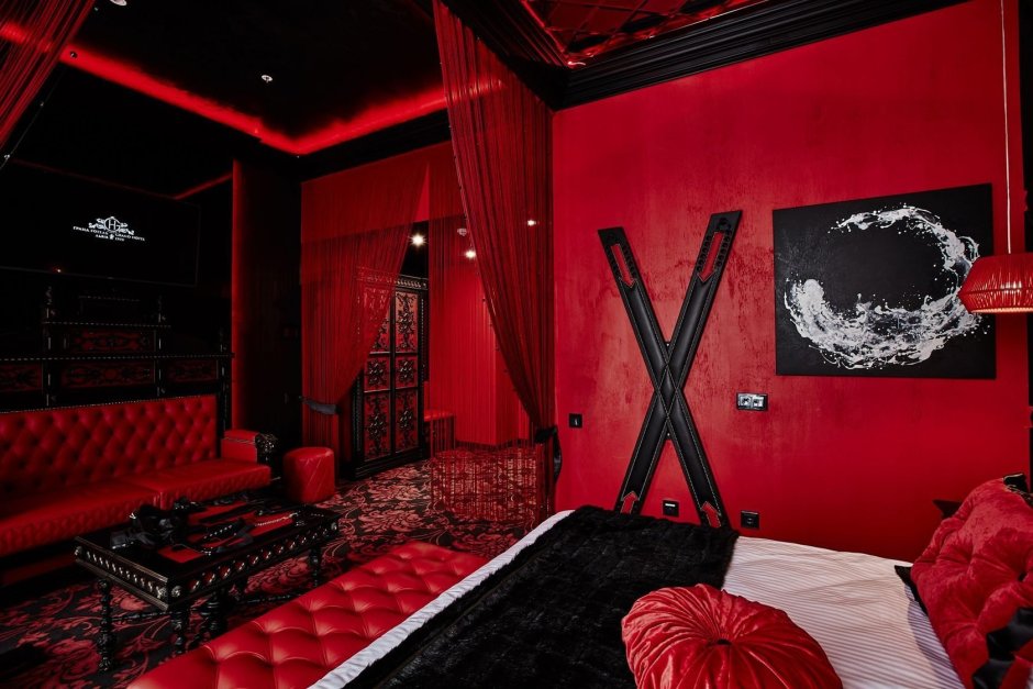 Красная комната