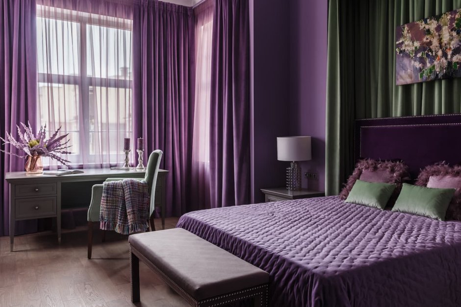 Дизайн гостиной с фиолетовыми шторами (65 фото)
