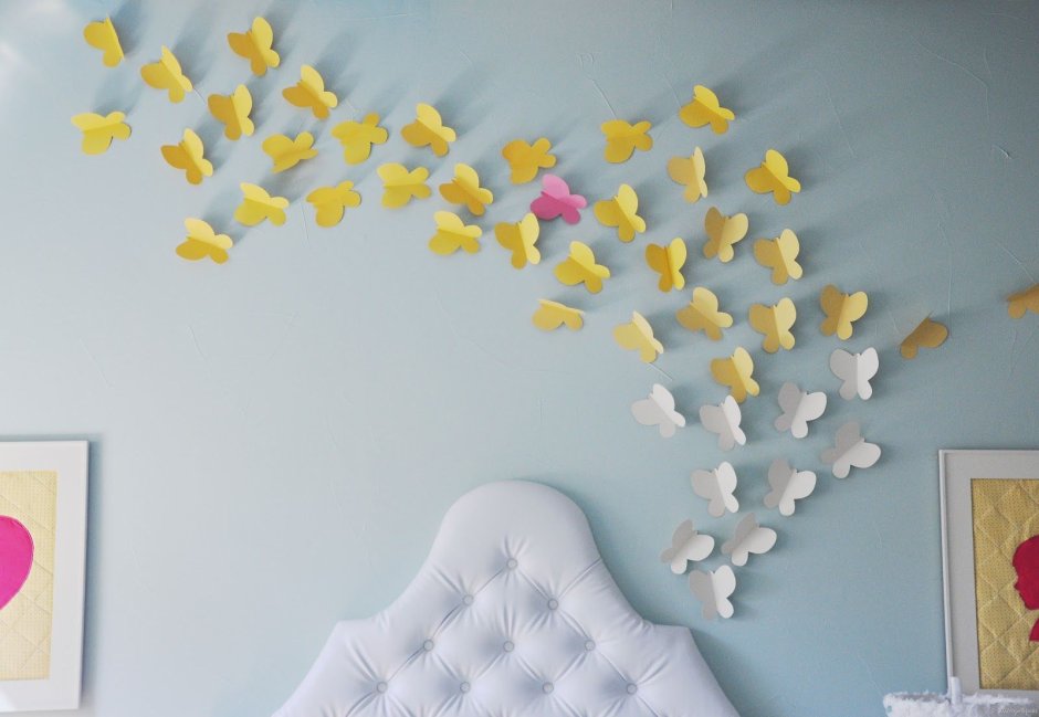 Украшение комнаты бабочками из бумаги