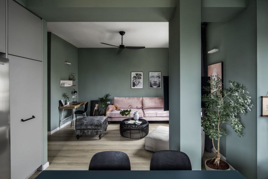 Квартира в темно зеленых тонах