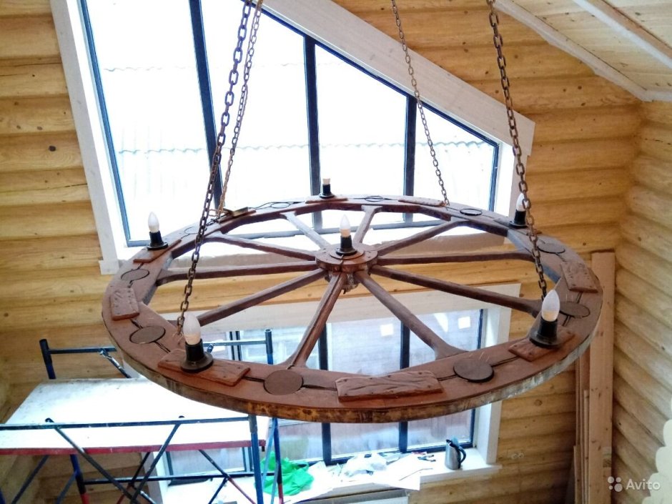 Декоративное колесо от телеги