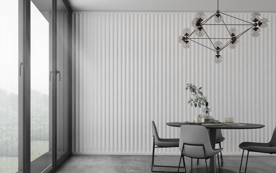 Деревянные рейки на синей стене