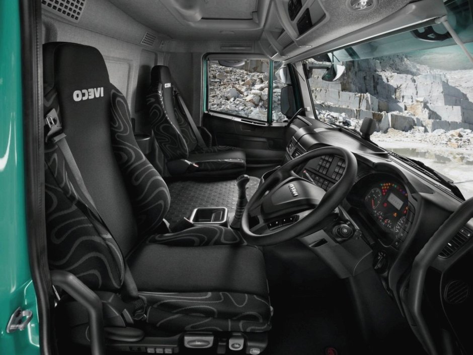 Iveco Trakker салон