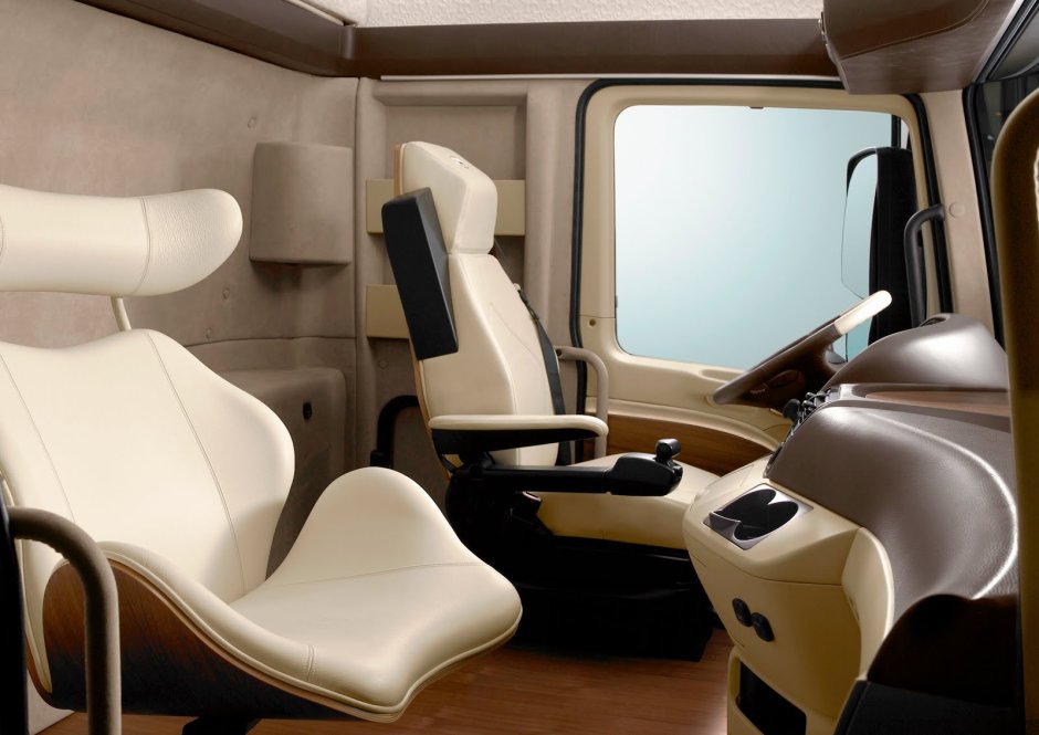Iveco Stralis 2020 салон
