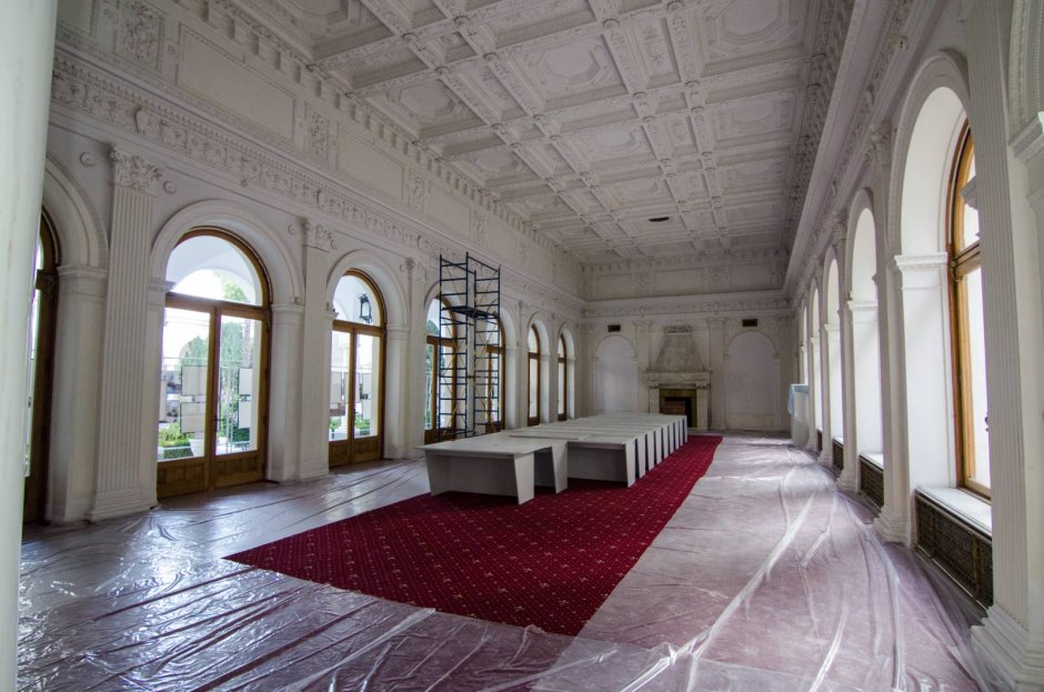 Ливадийский дворец белый зал