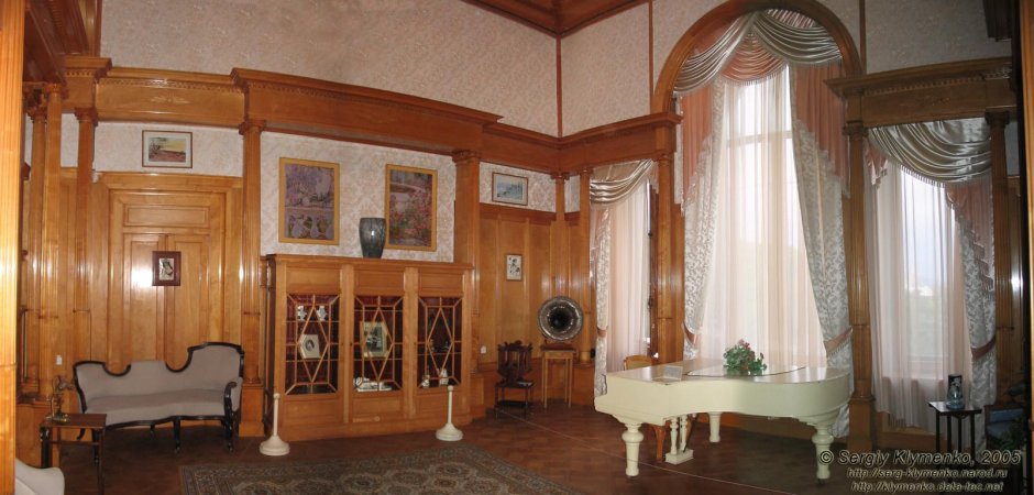 Ливадийский дворец спальня Николая 2