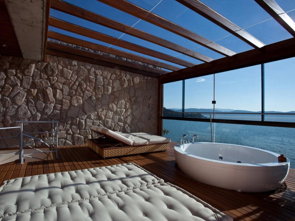 Панорамное джакузи