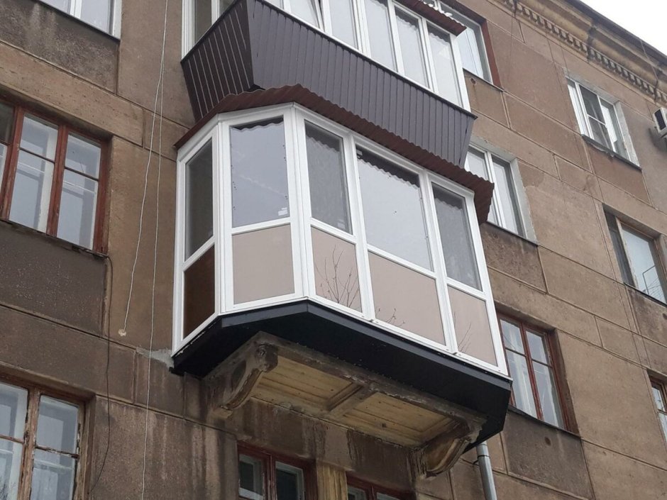 Отделка балкона снаружи