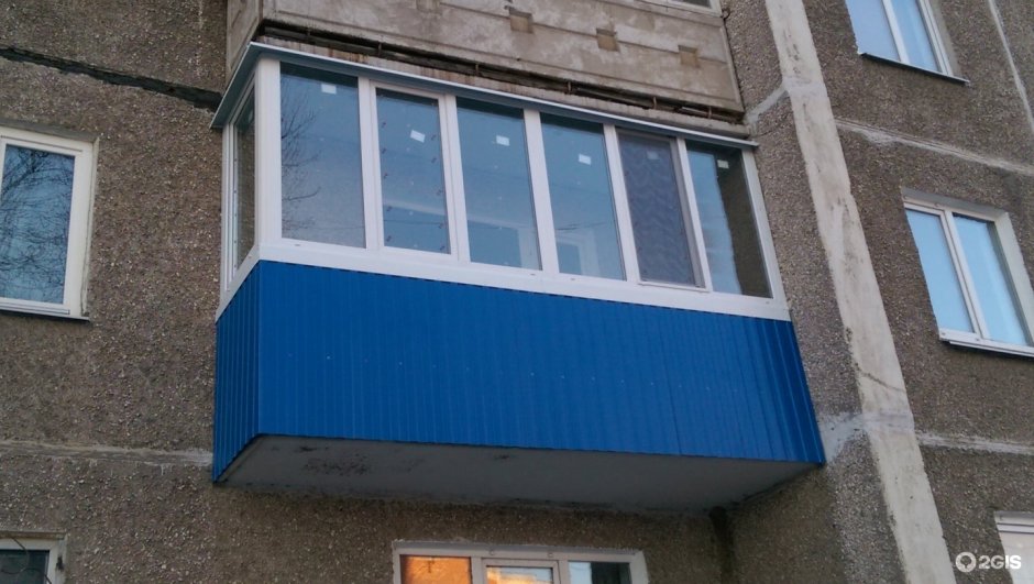 Как обшить балкон снаружи коттеджа