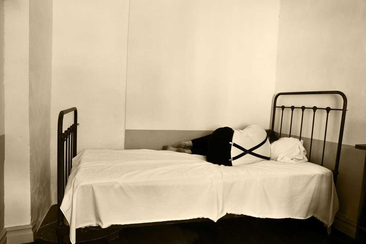 Кровати для психиатрических больниц